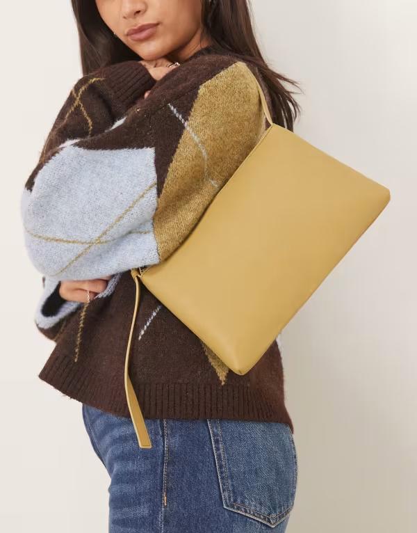 エイソス レディース バッグ ASOS DESIGN shoulder bag with side buckle strap in chartreuse シャルトリューズ