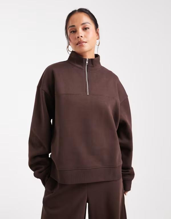 エイソス レディース アウター パーカー・スウェット ハーフジップ プルオーバー ASOS DESIGN half zip brushback sweatshirt インチ chocolate 黒茶