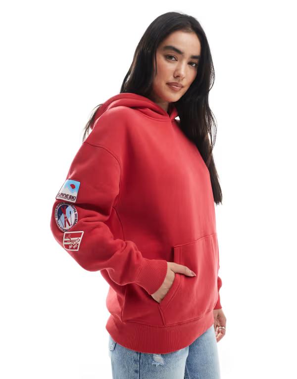 コットンオン レディース アウター パーカー・スウェット プラスサイズ グラフィック Cotton Plush premium graphic hoodie Poppy レッド|ReVida 店