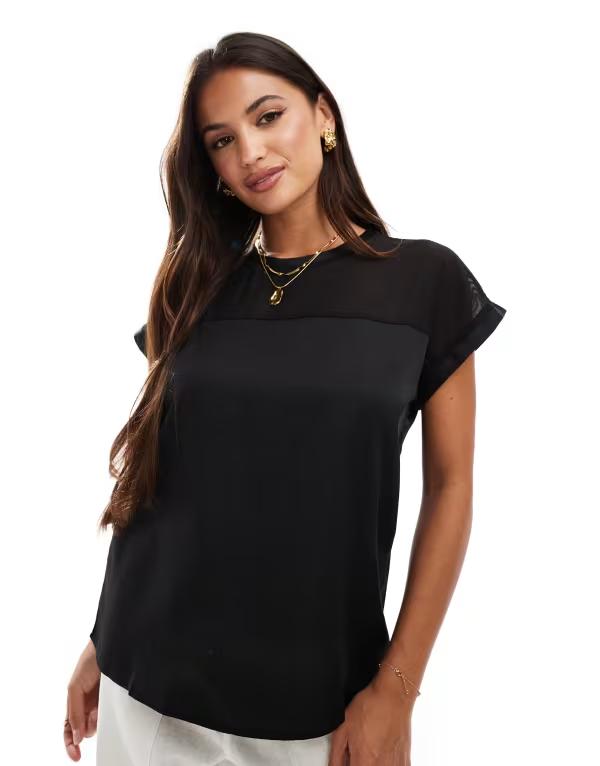 ヴィラ レディース トップス Tシャツ メッシュ Vila mesh detail T-shirt with turn up sleeve Black ブラック