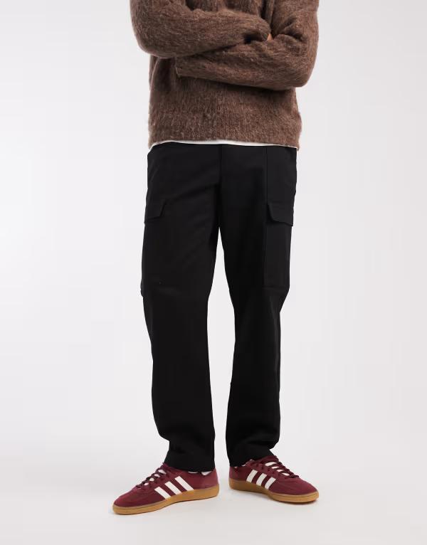 エイソス メンズ ボトムス カジュアルパンツ ストレート カーゴパンツ ASOS DESIGN straight leg cargo pants twill Black ブラック｜ReVida 店