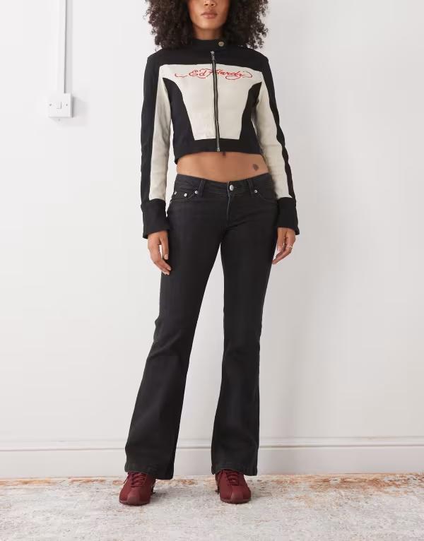 モンキ レディース ボトムス デニムパンツ ジーンズ Monki flaredenim jeans in washed black ブラック｜ReVida 店
