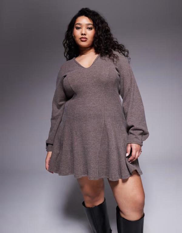 エイソス レディース トップス ワンピース ミニ ASOS Curve ASOS DESIGN Curve supersoft V-front fit and flare mini dress in chocolate チョコレート