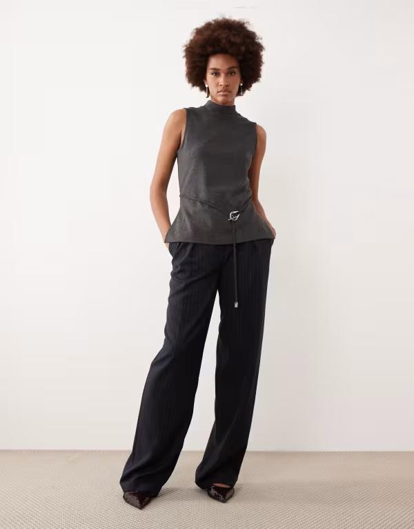 エイソス レディース ボトムス カジュアルパンツ ワイドレッグ プリーツ トール ASOS DESIGN Tall tailored wide leg pleated pants pinstripe navy ネイビー 14,386円