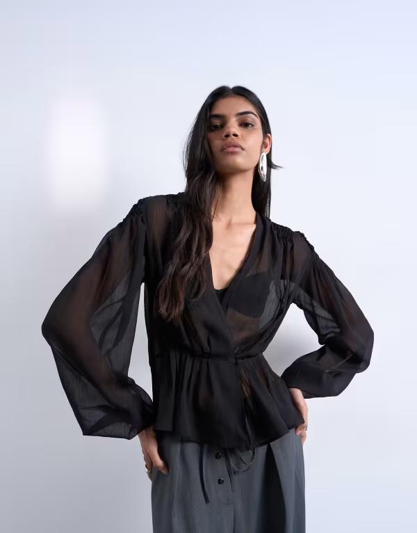 トップショップ レディース トップス タンクトップ シフォン シアー ブラウス Topshop chiffon sheer panelong sleeve blouse Black ブラック｜ReVida 店