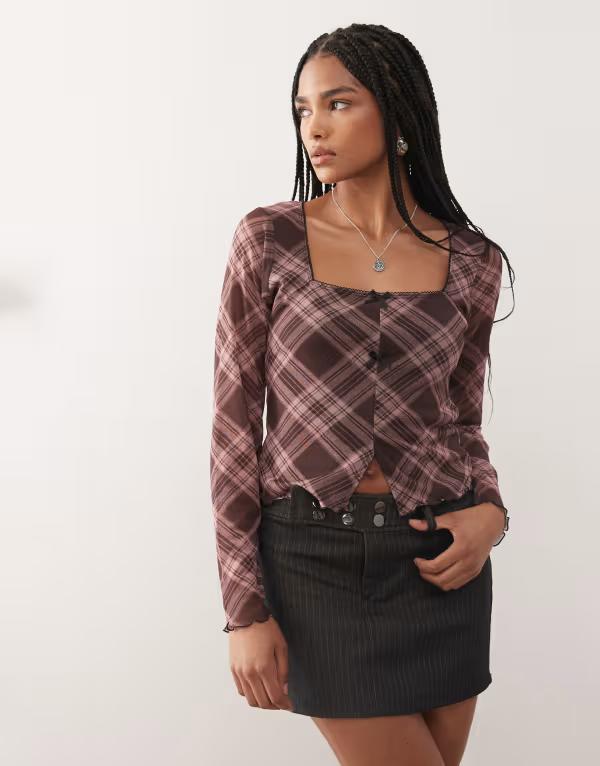 リクレイム ヴィンテージ レディース トップス シャツ メッシュ Reclaimed Vintage square neck slit front long sleeve mesh top and burgundy plaid Check print チェック 10,205円