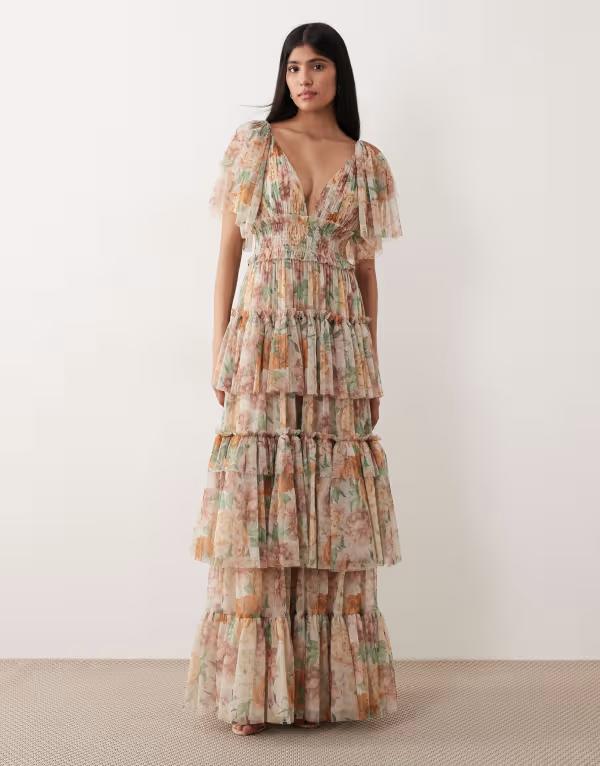 レース アンド ビーズ レディース トップス ワンピース チュール ティアード フラワー柄 マキシ フラワー Lace & Beads Bridesmaid tulle flutter sleeve tiered maxi dress in soft brown floral Soft Brown ブラウン