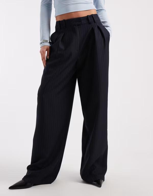 エイソス レディース ボトムス カジュアルパンツ ワイドレッグ プリーツ ASOS DESIGN tailored wide leg pleated pants pinstripe navy ネイビー 14,785円