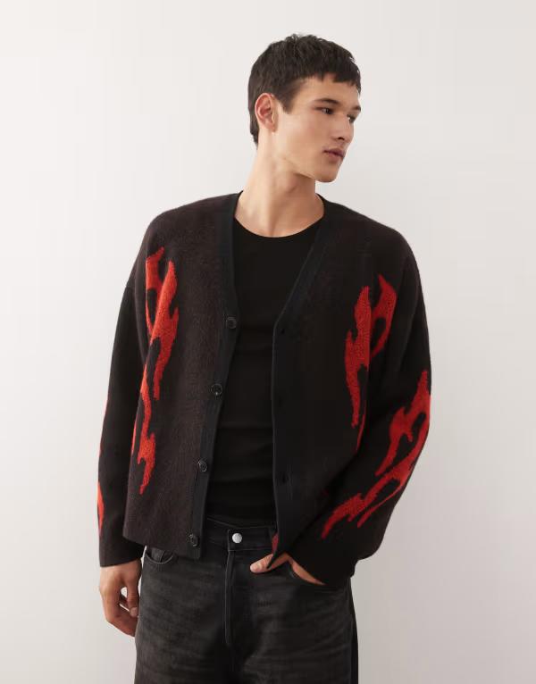 週日 メンズ アウター ジレー 羊毛 グラフィック Weekday wool blend oversized cardigan with flame graphics Black 黒いこと
