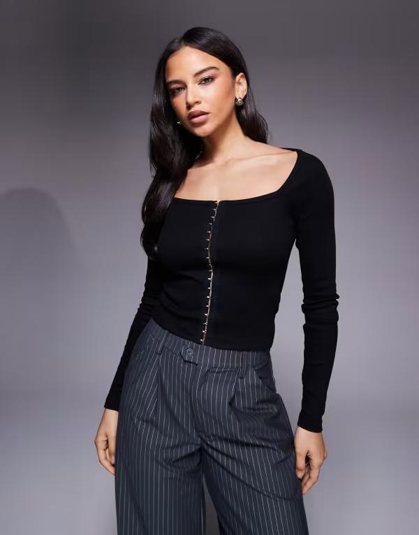 エイソス レディース トップス Tシャツ コットン ASOS DESIGN cotton rib hook and eye long sleeve top Black ブラック
