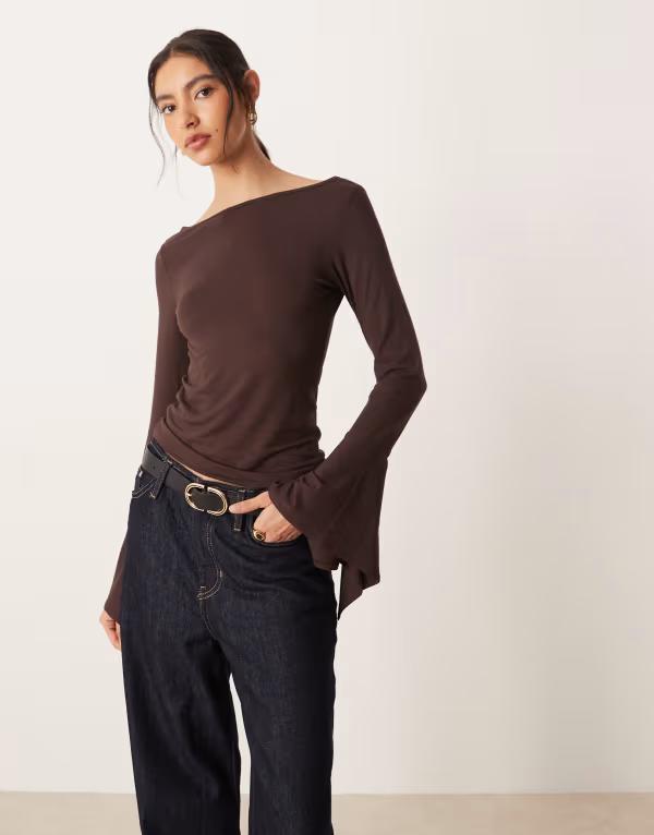 エイソス レディース トップス シャツ ASOS DESIGN hanky hem sleeve slash neck top BROWN ブラウン