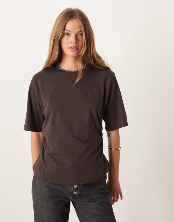エイソス レディース トップス プルオーバー ASOS DESIGN shoulder pads cinched tee インチ chocolate BROWN 赤銅色