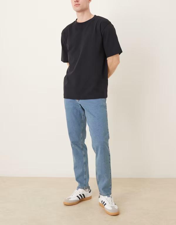 エイソス メンズ ボトムス デニムパンツ ジーンズ ASOS DESIGN stretch tapered jeans in mid wash Mid wash blue ブルー 11,085円