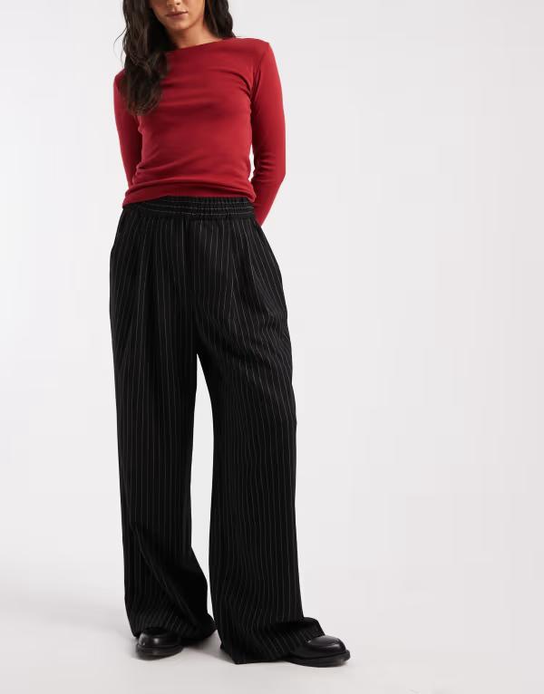 コルージョン レディース ボトムス カジュアルパンツ COLLUSION relaxed pull on striped pants Black Pinstripe ブラック|ReVida 店