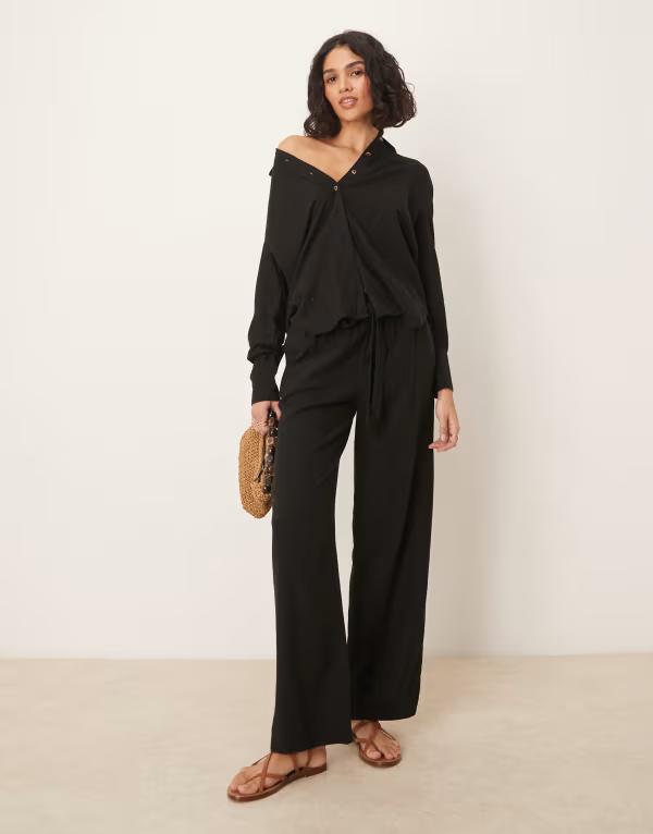 ジェイディーワイ レディース ボトムス カジュアルパンツ ワイドレッグ リネン JDY wide leg belted linen mix pants - part of a set Black ブラック 13,845円