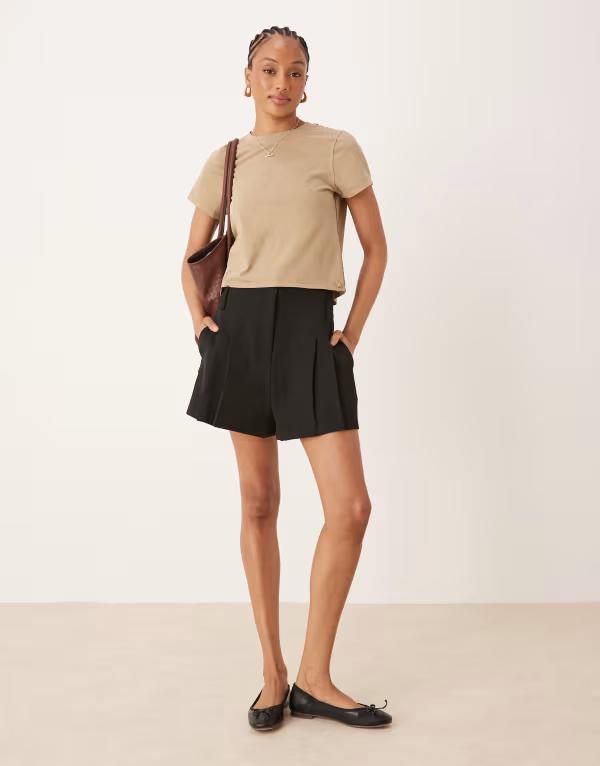 エイソス レディース ボトムス ハーフパンツ・ショーツ ハイウエストール ショートパンツ ASOS DESIGN Tall tailored high waist belted shorts Black ブラック