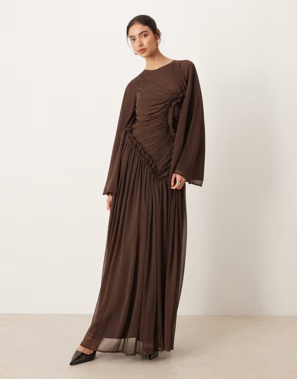エイソス レディース トップス 衣装 シフォン フラウンス マキシ ASOS DESIGN crinkle chiffon gathered maxi dress with micro ruffles インチ chocolate 黒茶