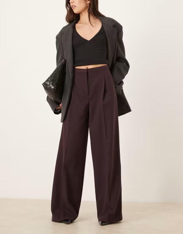 マンゴ レディース ボトムス カジュアルパンツ Mango seam frontailored pants in fig|ReVida 店