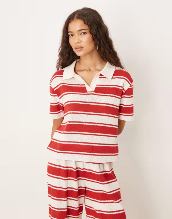 エイソス レディース トップス Tシャツ ニット ASOS DESIGN short sleeve rugby collar top in knit red stripes - part of a set Red stripe レッド