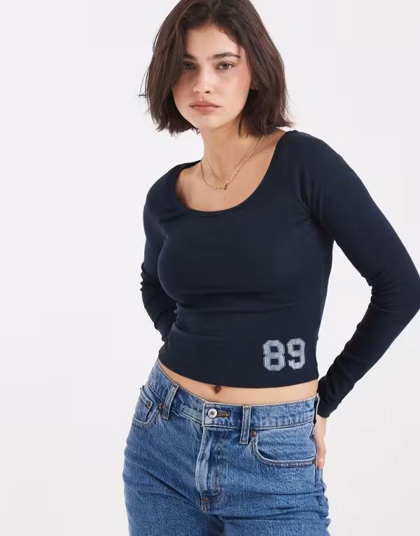 コットンオン レディース トップス シャツ グラフィック Cotton 89 graphic off the shoulder top in total eclipse Total eclipse