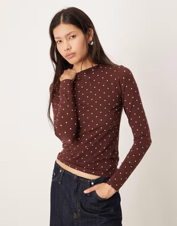 ノーバディーズ チャイルド レディース トップス シャツ ドット柄 ハイネック ドット プリント Nobody's Child slashigh neck topolka dot print Brown spot print ブラウン