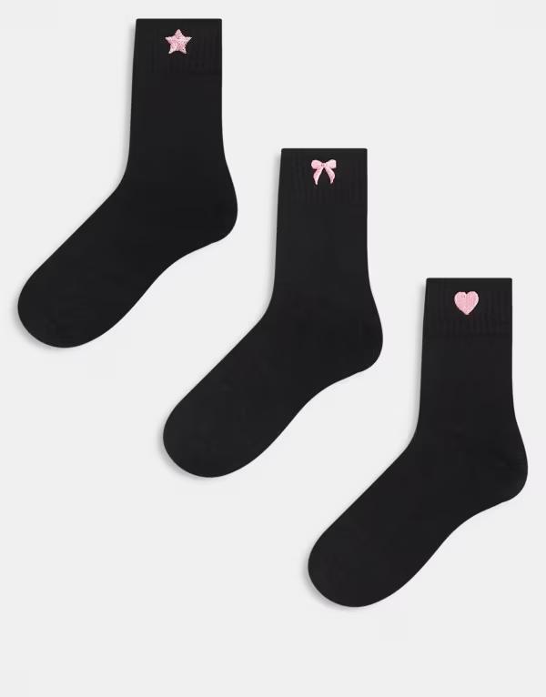 ピーシーズ レディース アンダーお召しもの ソックス 刺しゅう PIECES 3 pack pink embroidered socks Black 3 PACK Bow 黒いこと