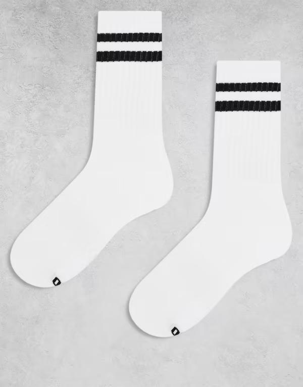 オンリーアンドサンズ メンズ アンダーウェア 靴下 ONLY & SONS 2 pack socks with black stripes White ホワイト｜ReVida 店