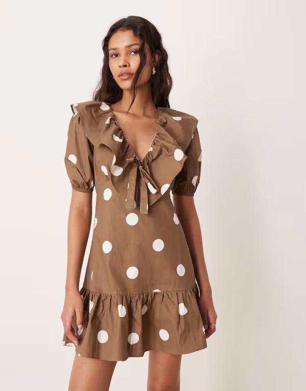 グラマラス レディース トップス ワンピース ドット柄 ドット ミニ Glamorous big collar mini dress polka dot Brown white spot ホワイト|ReVida 店