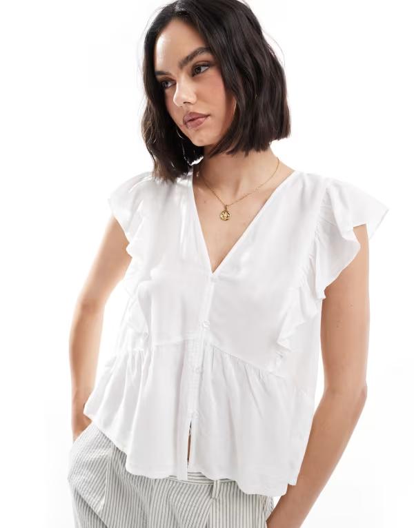 オンリー レディース トップス タンクトップ フリル ONLY ruffle detail button through top Cloudancer ホワイト