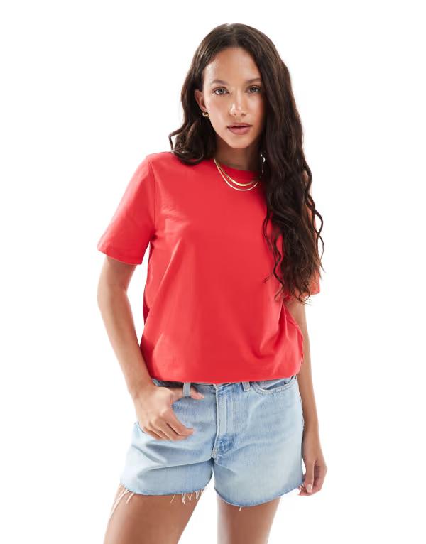 ピーシーズ レディース トップス Tシャツ Pieces boxy T-shirt Lollipop レッド