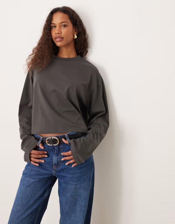 エイソス レディース トップス Tシャツ クロップド ASOS DESIGN long sleeve boxy cropped t-shirt in charcoal チャコール