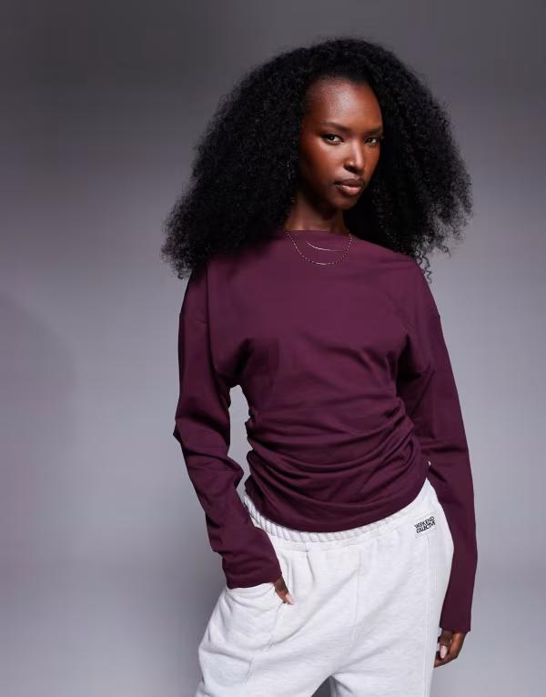 エイソス レディース トップス Tシャツ ギャザー ASOS DESIGN ruched side long sleeve tee in dark plum Dark plum プラム