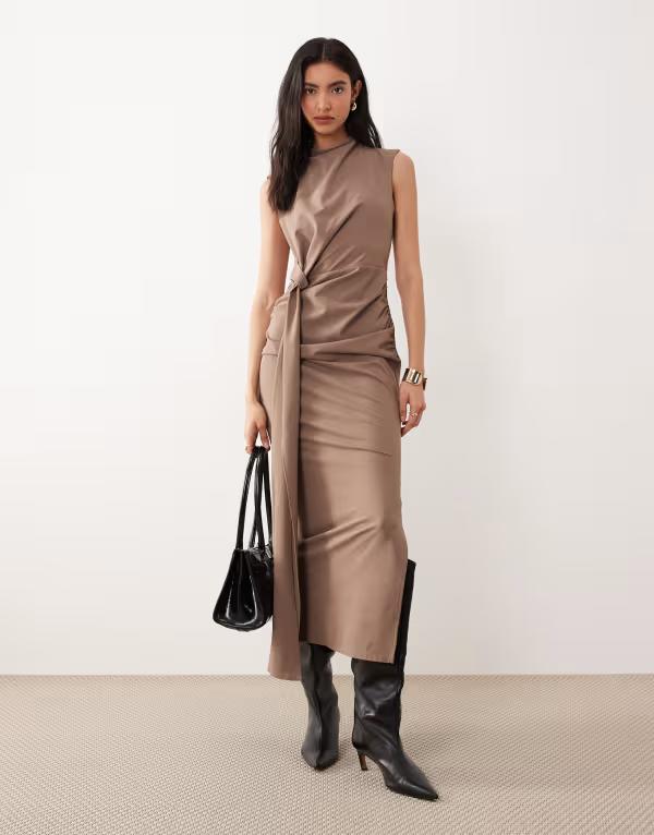 エイソス レディース トップス ワンピース ハイネック ギャザー ミディ ノースリーブ ASOS DESIGN high neck sleeveless ruched knot front midi dress in mocha モカ