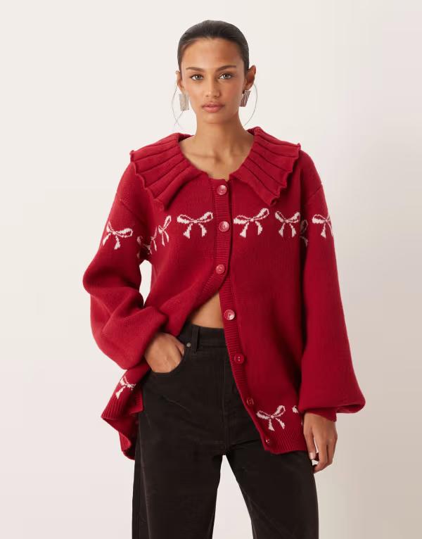 フォーラブアンドレモン レディース アウター カーディガン リブ ニット For Love & Lemons bow intarsia knit oversized cardigan with ribbed collarED レッド