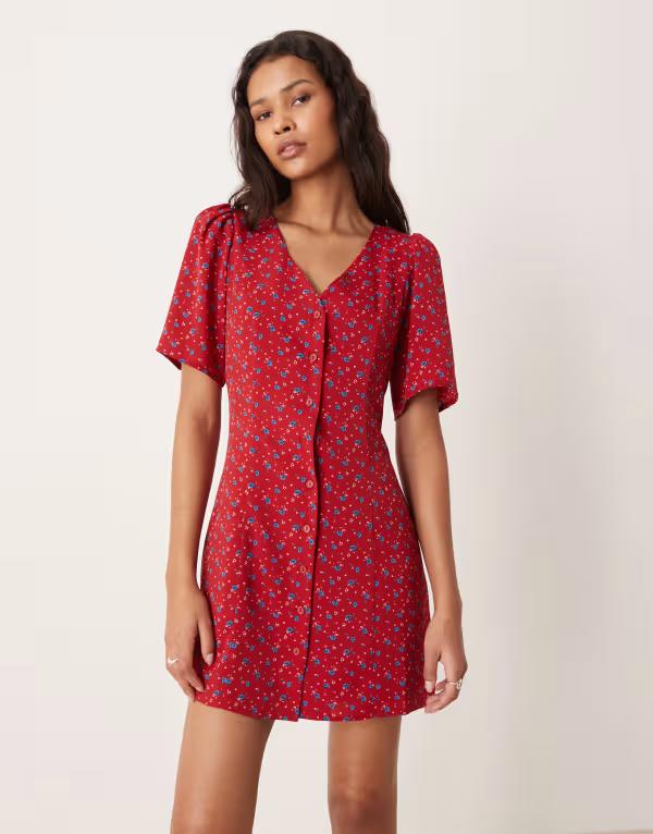 グラマラス レディース トップス ワンピース ボタンダウン フラワー柄 ミニ ダウン フラワー Glamoroushort sleeve button down mini dress in floral Red floral レッド