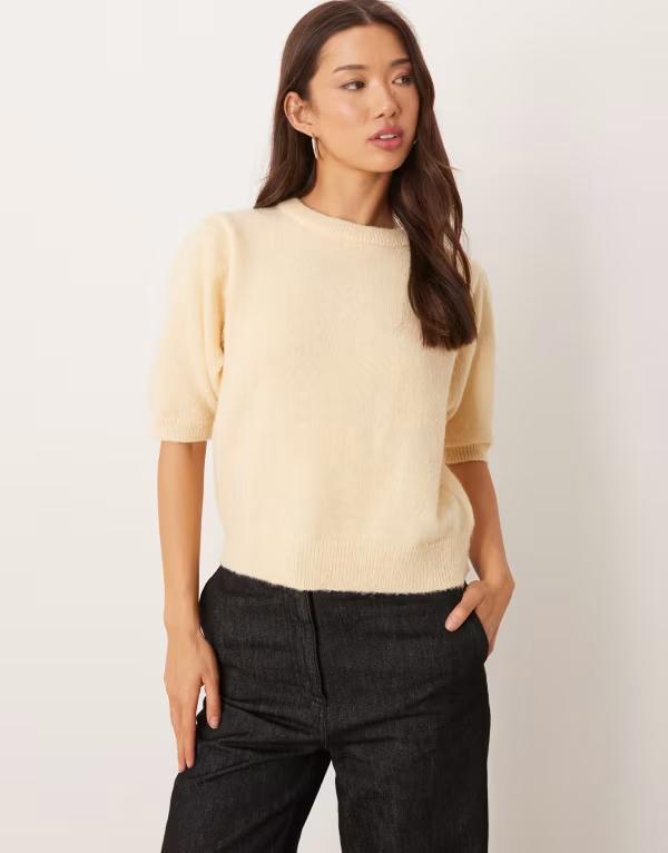 エイソス レディース トップス Tシャツ ASOS DESIGN short sleeve waisted t-shirt in buttermilk