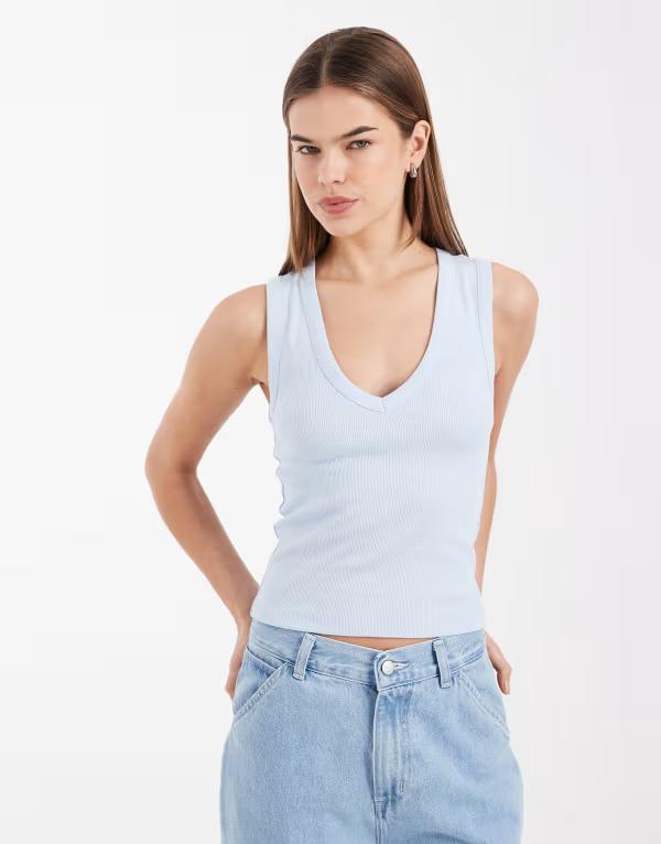 エイソス レディース トップス ベスト Vネック リブ ASOS DESIGN ribbed v-neck tank top in baby BLUE ブルー