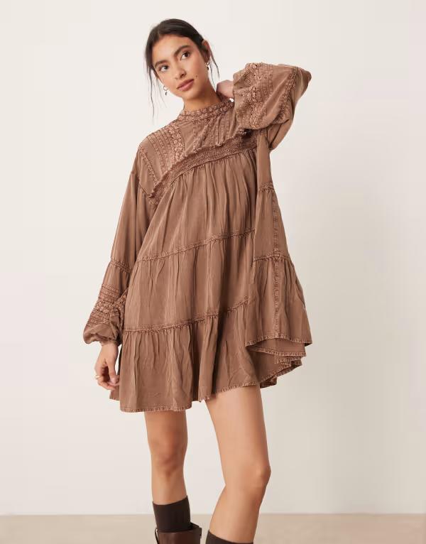 エイソス レディース トップス 衣装 ハイネック ミニ スピード競技 ASOS DESIGN high neck smock mini dress with lace trims Brown 赤銅色