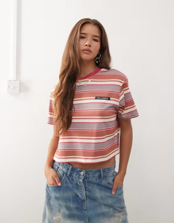 コルージョン レディース トップス Tシャツ ロゴ COLLUSION logo patch anti fit-shirt stripe Pink Stripe ピンク