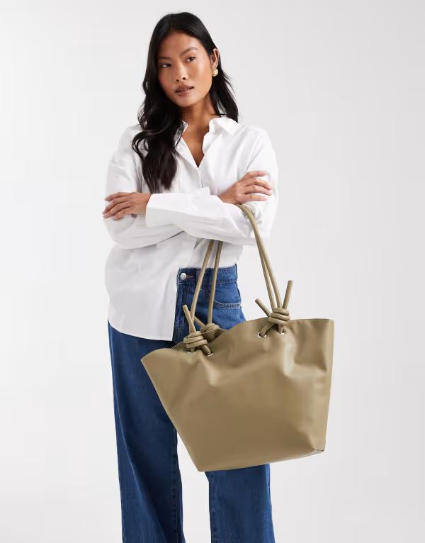 グラマラス レディース バッグ レザー フェイクレザー Glamorous faux leather tote bag with knot detail in olive Khaki カーキ