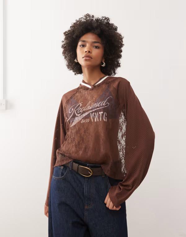 リクレイム ヴィンテージ レディース トップス シャツ レース Reclaimed Vintage boxy airtex and lace detailong sleeve T-shirt in chocolate Brown ブラウン