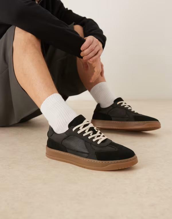 エイソス メンズ シューズ スニーカー スエードクロス スピード競技 ASOS DESIGN lace up sneakers インチ suede with gum soles Black 黒いこと