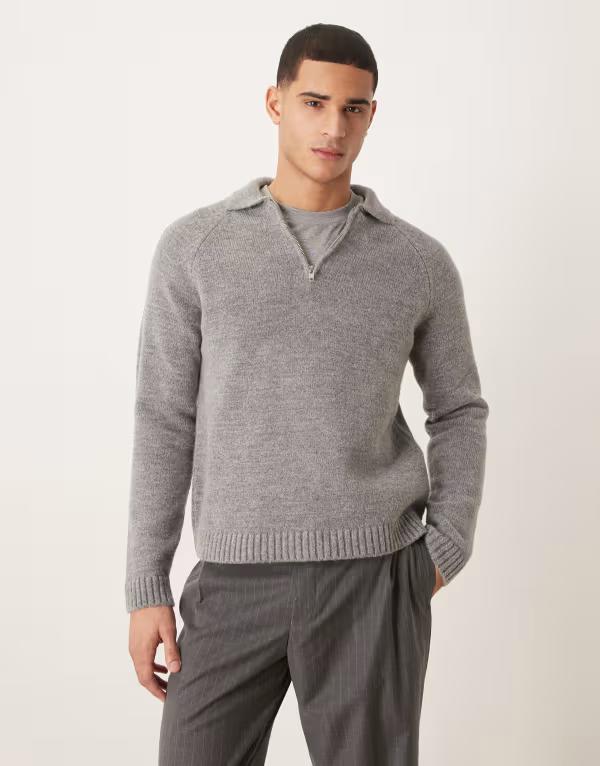 エイソス メンズ アウター ニット・セーター ポロシャツ ASOS DESIGN relaxed knit zip upolo in charcoal Gray グレー｜ReVida 店