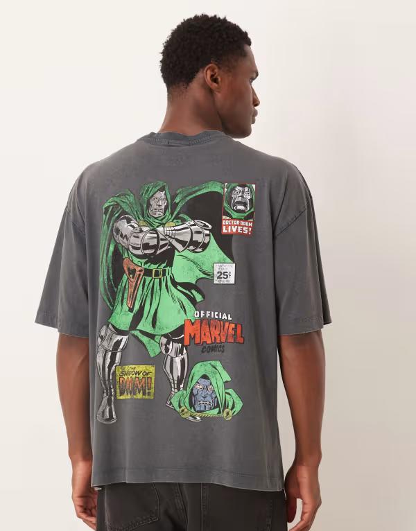エイソス メンズ トップス Tシャツ プリント ASOS DESIGN oversized T-shirt with Dr Doom print in washed BLACK ブラック
