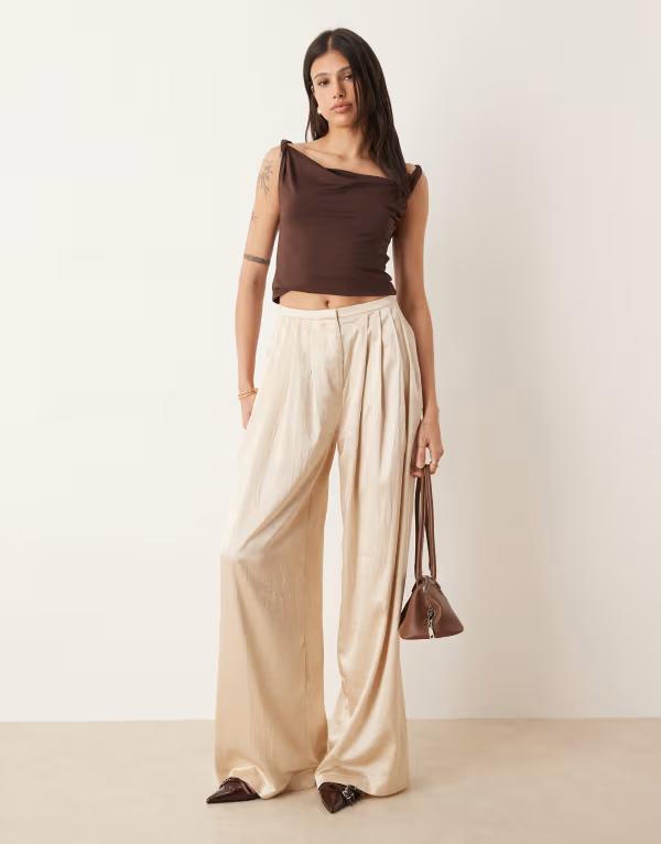 エイソス レディース ボトムス カジュアルパンツ トール ASOS DESIGN Tall tailored unstructured palazzo pants in oyster - part of a set Oyster