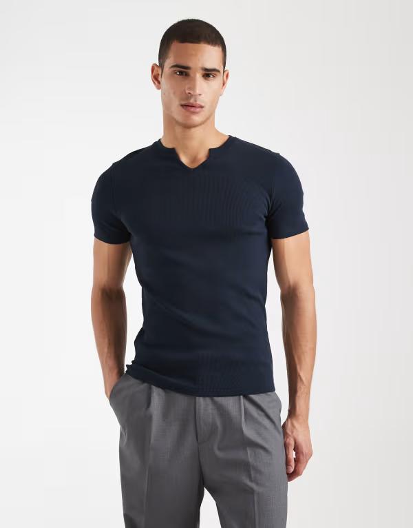 エイソス メンズ トップス Tシャツ ASOS DESIGN muscle fit-shirt with notch neck rib Sky captain ネイビー 8,266円