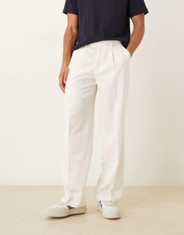 エイソス メンズ ボトムス 心地よいズボン下 ワイドレッグ 筋目 ASOS DESIGN smart pleated wide leg pants WHITE 白いこと