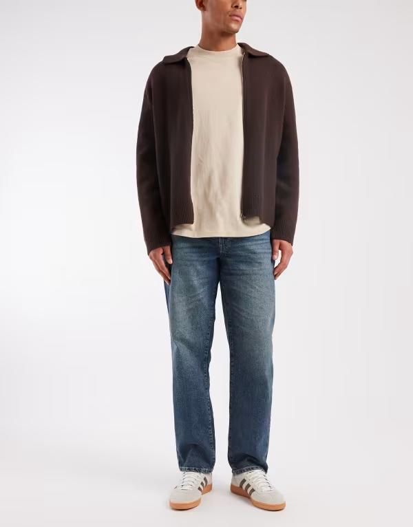 エイソス メンズ ボトムス デニムパンツ ストレート ジーンズ ASOS DESIGN straight leg jeans in mid wash Mid wash blue ブルー