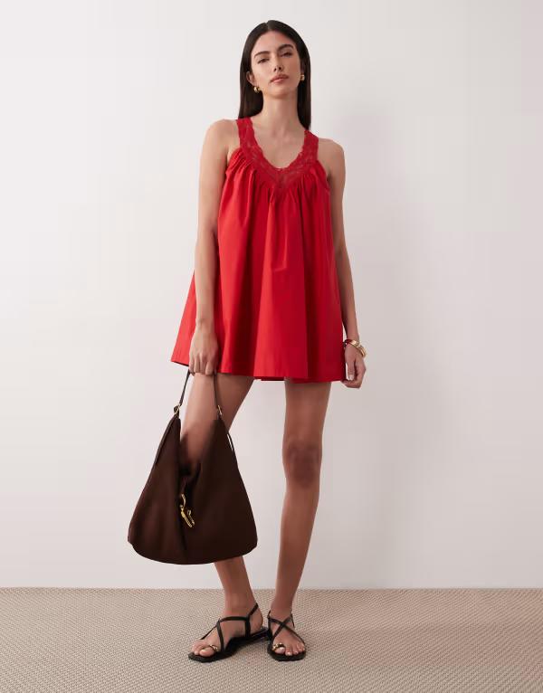 エイソス レディース トップス 衣装 V素っ首 ミニ オーバーレイ スピード競技 ASOS DESIGN v-neck poplin mini smock sundress with lace overlay インチ tomato Red 赤いこと