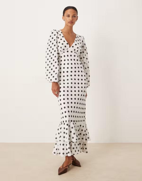 レース アンド ビーズ レディース トップス ワンピース フリル裾 ドット柄 ドット フリル マキシ Lace & Beads Keziah long sleeve ruffle hemaxi dress polka dot White polka dot ホワイト